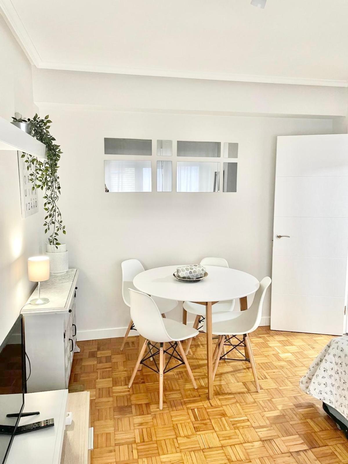Tranquilidad Al Lado Del Centro Parking Incluido Apartamento Oviedo Exterior foto